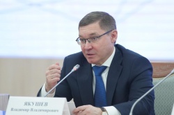 Владимир Якушев: Работы по капремонту должны быть синхронизированы с благоустройством и мероприятиями по подготовке к зиме